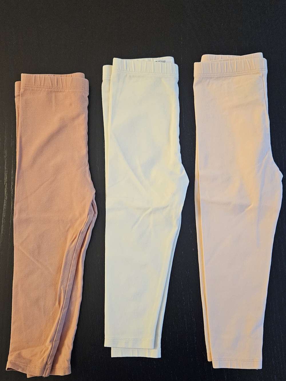Amazon Essentials Girls' 3-Pack Leggings in Peach, Cream, and Light Pink